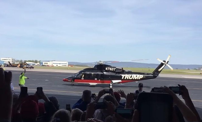Tổng thống Mỹ Donald Trump bị cấm dùng máy bay riêng Máy bay lên thẳng của ông Trump.