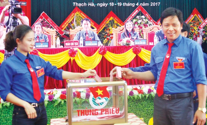 Kỳ vọng ở vùng đất cổ 4.000 năm Đại hội điểm Huyện Đoàn Thạch Hà diễn ra trong không khí đoàn kết, trách nhiệm, dân chủ. Ảnh: Minh Thùy.
