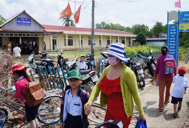Tranh chấp đất, gần 100 học sinh chưa được vào lớp Trường học Lợi An.