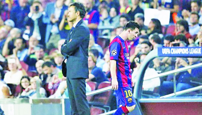 Sóng ở đáy sông Mâu thuẫn giữa Luis Enrique và Messi đang lên tới đỉnh điểm.