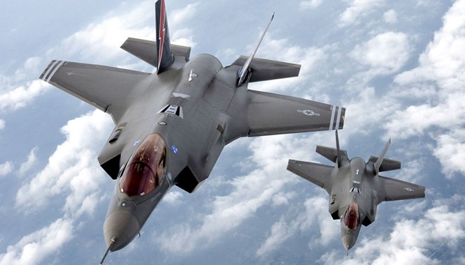 Ngân sách quốc phòng Nhật cao kỷ lục Nhật Bản sẽ mua thêm máy bay chiến đấu tàng hình F-35 của Mỹ. Ảnh: Getty Images