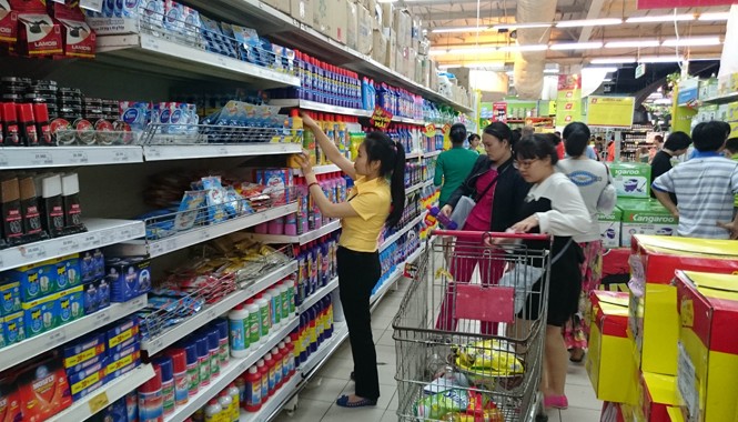Không để khan hàng, sốt giá dịp Tết Các doanh nghiệp Hà Nội dự trữ lượng hàng hóa lớn phục vụ Tết. Ảnh: Như Ý
