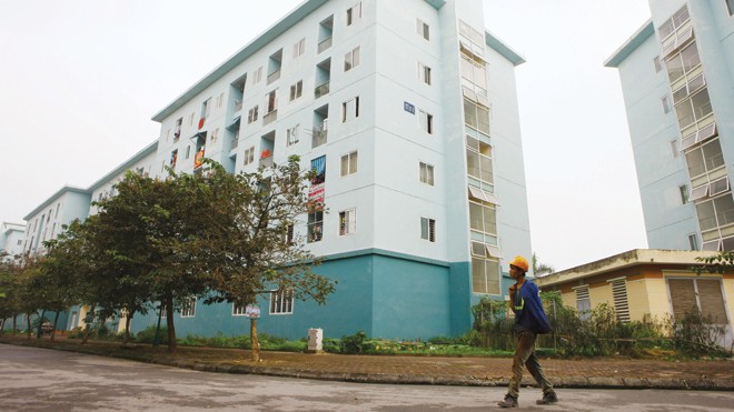 'Chim mồi' gói 30.000 tỷ đồng: Người mua nhà điêu đứng Người phải vay tiền mua nhà từ gói 30.000 tỷ đồng đều không có thu nhập cao. Ảnh: Như Ý