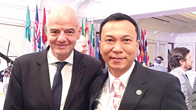 'Đấu tranh ngoại giao' trong bóng đá PCT VFF Trần Quốc Tuấn và CT FIFA Gianni Infantino