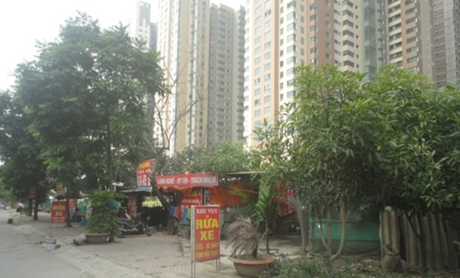 Nhếch nhác chiếm dụng đất công Nhếch nhác chiếm dụng đất công