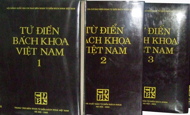 Nhiều thách thức bộ Bách khoa toàn thư Việt Nam Bộ Từ điển bách khoa Việt Nam gồm 4 tập với 40 nghìn mục từ từng mất 15 năm hoàn thiện, trong khi bộ Bách khoa toàn thư Việt Nam lần này gồm 37 quyển