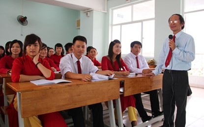 Giảng viên lĩnh cả trăm triệu đồng thưởng Tết Một tiết học tại Trường ĐH Công nghệ TP.HCM. Ảnh: Quốc Hải (Dân Việt).
