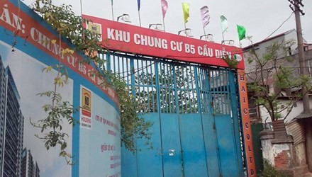 Hà Nội đang truy trách nhiệm dự án của bà Châu Thị Thu Nga Dự án khu chung cư B5 Cầu Diễn dang dở có dấu hiệu lừa đảo của Housing Group, do Đại biểu Quốc hội Châu Thị Thu Nga làm Chủ tịch. Ảnh: Minh Tuấn.