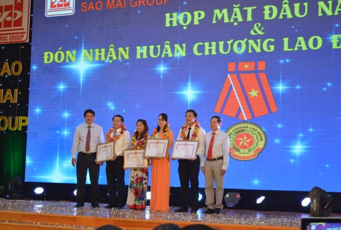 Sao Mai Group rạng ngời sức sống tuổi đôi mươi Sao Mai Group rạng ngời sức sống tuổi đôi mươi