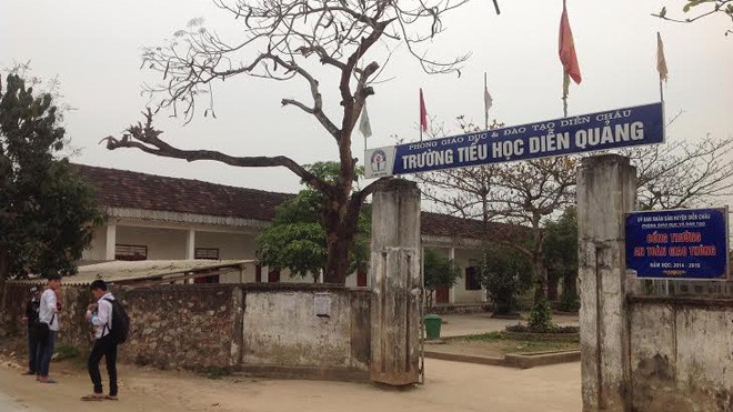 Thấp thỏm trường học trên kho thuốc trừ sâu Thấp thỏm trường học trên kho thuốc trừ sâu