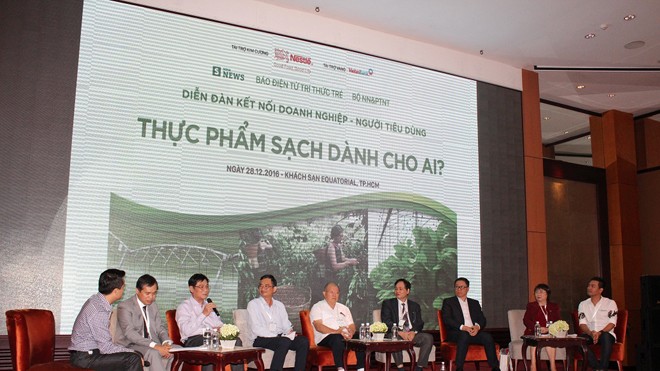 Chuyên gia: Chỉ ở Việt Nam mới gọi 'thực phẩm sạch' Các đại biểu tham gia diễn đàn