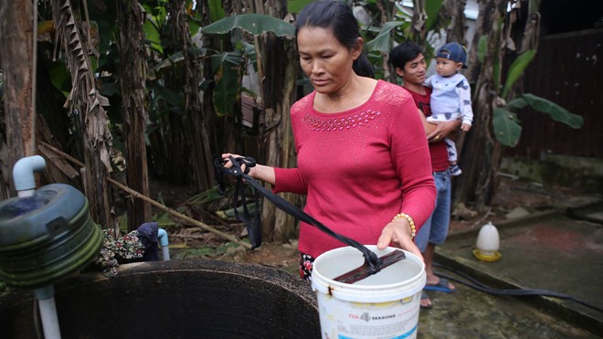 Giếng nước ở Đà Nẵng bỗng dưng bốc khói từ mùng 1 Tết Bà Liên bên giếng nước bốc khói