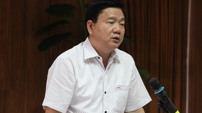 Ông Đinh La Thăng: “Tôi chưa thấy ông tiến sĩ nào lên hát cải lương” Bí thư Thành ủy TPHCM Đinh La Thăng tại buổi làm việc với Trường Đại học Sân khấu Điện ảnh TPHCM.
