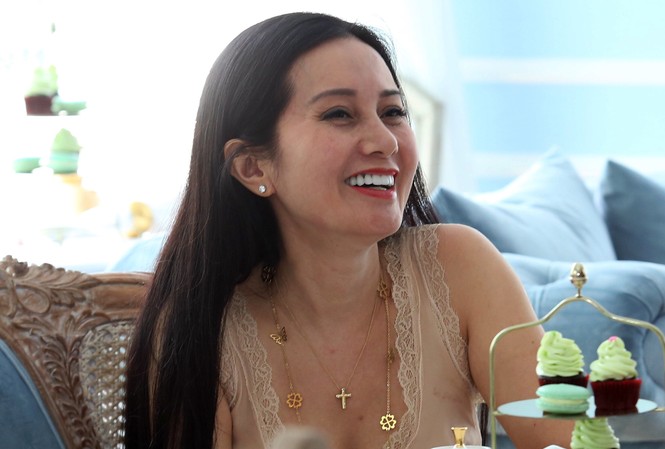 Lợi thế nhờ lấy vợ hơn nhiều tuổi? Tác giả Lã Hoa