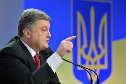 Phía Đông căng thẳng, Tổng thống Ukraine kêu gọi ‘bộ tứ’ họp khẩn Tổng thống Ukraine Petro Poroshenko