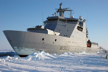 Canada đóng tàu mới, quyết phá băng Bắc Cực Tàu phá băng Svalbard của Na Uy