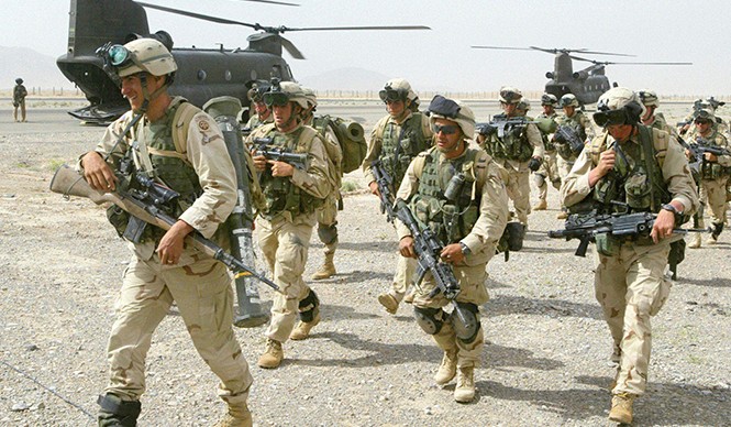 Mỹ bất ngờ đưa bộ binh tới Iraq chống phiến quân IS Mỹ bất ngờ đưa bộ binh tới Iraq chống phiến quân IS