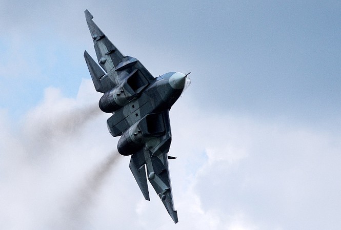 Không quân Nga sẽ có năm tiêm kích T-50 đầu tiên trong năm nay Ảnh: Interfax