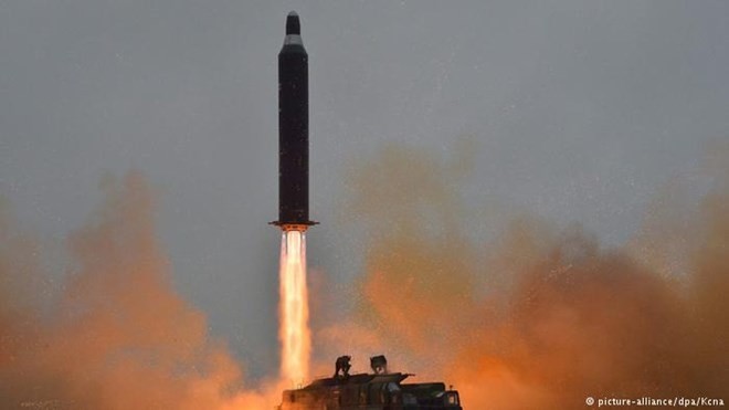 THẾ GIỚI 24H: Triều Tiên phóng tên lửa đạn đạo xuống Biển Nhật Bản Ảnh: KCNA