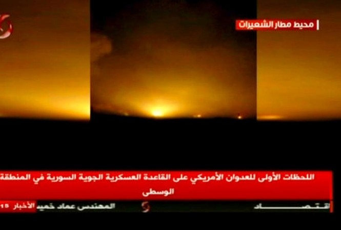 Xuất hiện video căn cứ quân sự Syria bị tấn công Xuất hiện video căn cứ quân sự Syria bị tấn công