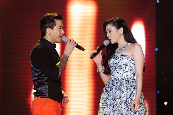 Tuấn Hưng 'phản pháo' khi bị nghi ngờ khả năng hát nhạc bolero Tuấn Hưng và Lệ Quyên sẽ thực hiện liveshow chung mang tên 'Giai nhân'.