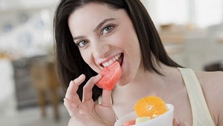 Thói quen nguy hiểm sau khi ăn nên tránh Thói quen nguy hiểm sau khi ăn nên tránh