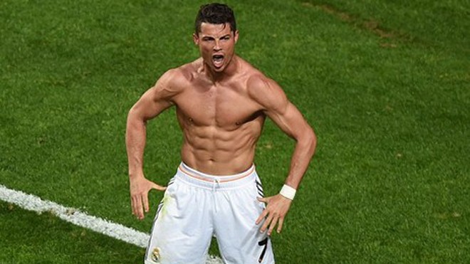 HLV đồng hương lý giải sự kiêu ngạo của Ronaldo Màn ăn mừng bị xem thái quá của Ronaldo trong hiệp phụ, trận chung kết Champions League 2013/14. Ảnh: Daily Mail