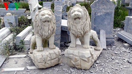 Hà Nội di dời gần 150 sư tử đá ra khỏi khu di tích Phần lớn hiện vật ngoại lai trong di tích ở Hà Nội là sư tử đá (Ảnh VOV)