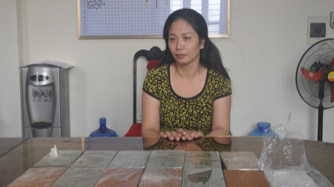 Chuyện chưa kể về 'bà trùm' ma túy thích mua sắm và làm đẹp Bà trùm Mai Quỳnh Tho tại cơ quan điều tra.