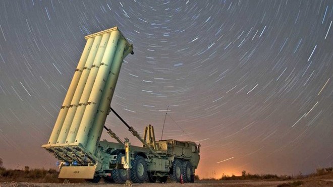 Khám phá sức mạnh hệ thống phòng thủ tên lửa THAAD THAAD có khả năng vô hiệu hóa mối đe dọa từ các tên lửa đạn đạo của đối phương. Ảnh: Business Insider
