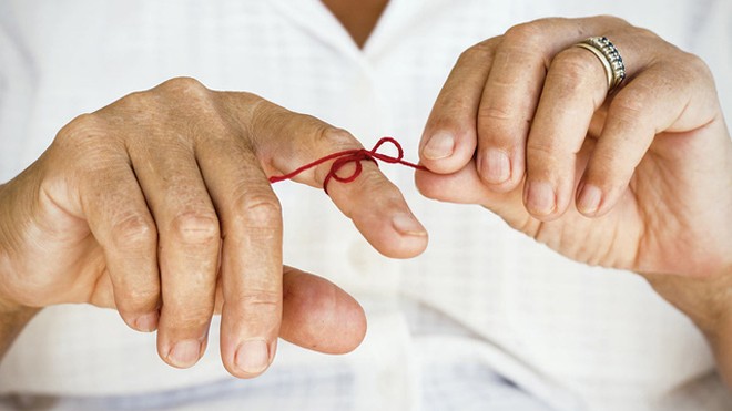 10 dấu hiệu cảnh báo sớm bệnh Alzheimer 10 dấu hiệu cảnh báo sớm bệnh Alzheimer