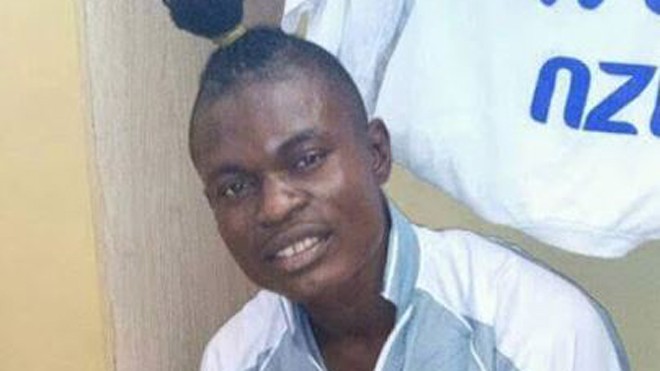 Trúng đạn lạc, cầu thủ Nigeria chết giữa chợ Trúng đạn lạc, cầu thủ Nigeria chết giữa chợ