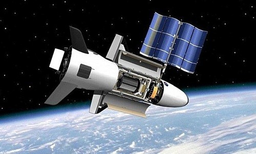 Máy bay bí ẩn của Không quân Mỹ ở 600 ngày trên quỹ đạo Máy bay X-37B đã ở 600 ngày trên quỹ đạo Trái Đất. Ảnh: AFP.