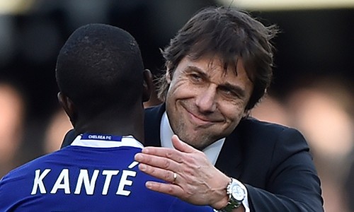 Lịch đấu ủng hộ Chelsea trên đường đua vô địch Mọi thứ đều đang ủng hộ thầy trò Conte trên chặng còn lại của cuộc đua vô địch Ngoại hạng Anh mùa này. Ảnh: Reuters.