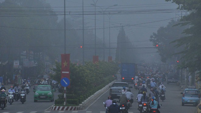 Ngỡ ngàng với hình ảnh Cần Thơ, Sóc Trăng phủ kín sương mù Trung tâm thành phố Cần Thơ dày đặc sương mù