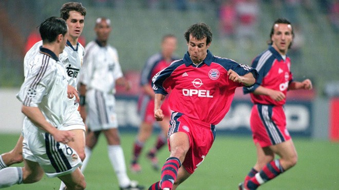 Những cuộc đối đầu kinh điển Bayern-Real trong lịch sử Mùa giải 1999-2000, Real Madrid thua nặng nề Bayern ở vòng bảng nhưng họ đã loại "Hùm xám" ở bán kết