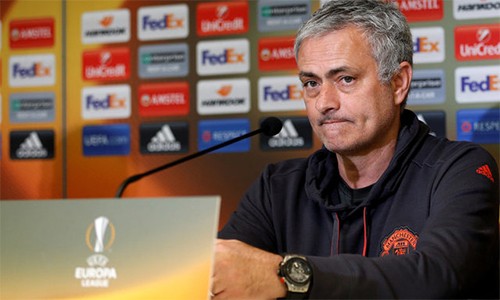 Mourinho: 'M.U không cần Champions League' Mourinho tin rằng có dự Champions League mùa tới hay không, giá trị của Man Utd vẫn không sút giảm, nhưng đội bóng vẫn cần góp mặt ở sân chơi này, vì nó tương xứng với tầm vóc của CLB. Ảnh: Reuters.