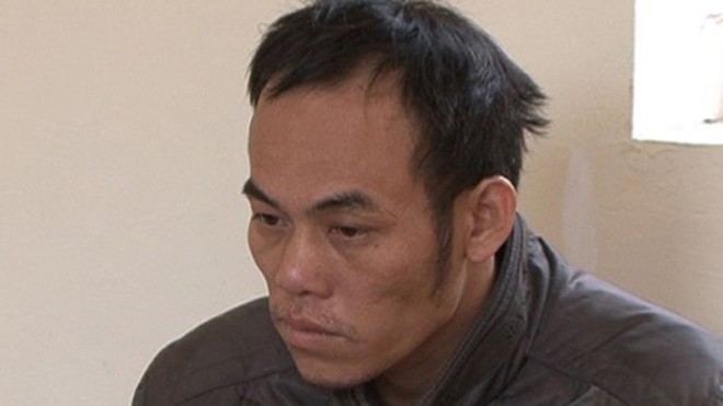 Bán “bà bầu” sang Trung Quốc, lĩnh 9 năm tù Bị cáo Tuân ra tòa, lĩnh án *ảnh: TL