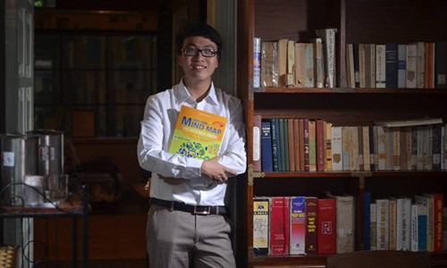 Trải lòng của một thầy giáo trẻ chọn sư phạm: Nghèo...nên chọn! Thầy Trịnh Quỳnh thừa nhận từng không mấy thiện cảm với nghề nhàm chán và rập khuôn như Sư phạm.