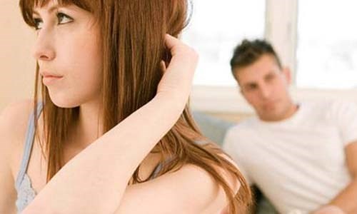 Chưa cưới, bạn gái đã tuyên bố không sống cùng mẹ chồng Chưa cưới, bạn gái đã tuyên bố không sống chung với nhà chồng (Ảnh minh họa)