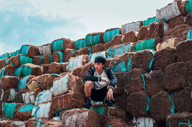 Nam sinh Đà Lạt giỏi hát rap, trượt ván khiến 'chị em phát cuồng' Chàng hot boy đa tài đến từ Đà Lạt