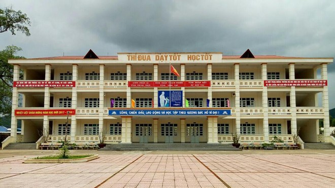 Thầy giáo 16 năm dạy học viết đơn xin ra khỏi biên chế: Hiệu trưởng nói gì? Trường PTDT nội trú huyện Bình Liêu