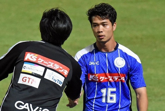 BẢN TIN Thể thao: Đội bóng Thái muốn chiêu mộ Công Phượng Công Phượng lọt vào tầm ngắm của Chonburi FC (Thái Lan).