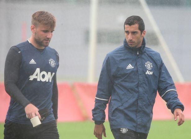 Bản tin Thể thao: M.U đón 2 tin vui trước đại chiến với Liverpool Henrikh Mkhitaryan và Luke Shaw đều đã bình phục chấn thương.