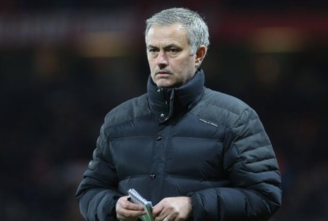 Hé lộ kế hoạch mua sắm của Mourinho vào tháng 1/2017 HLV Mourinho muốn có thêm 2 tân binh vào tháng 1/2017.