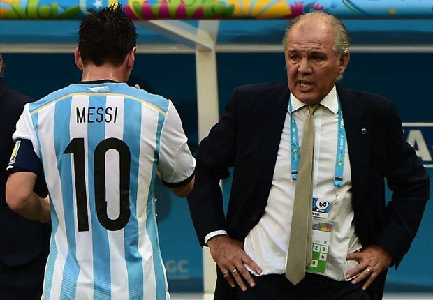 Bản tin Thể thao: Lộ người thế chỗ Kiatisak dẫn dắt tuyển Thái Lan HLV Alejandro Sabella.