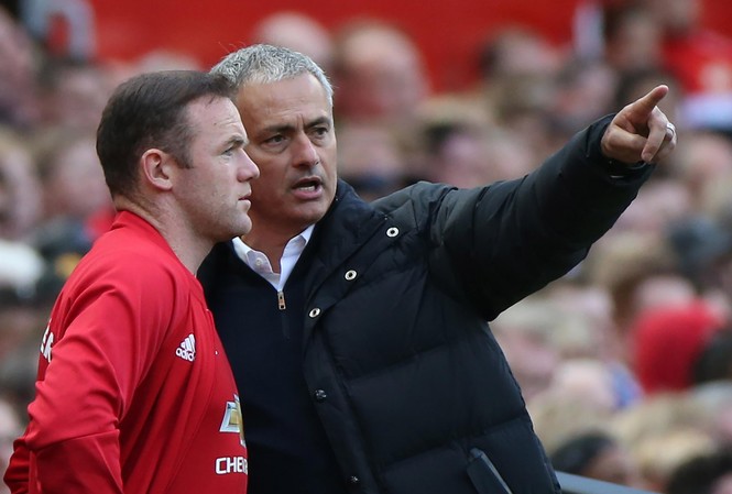 BẢN TIN Thể thao: HLV Mourinho lại 'trảm' Rooney HLV Mourinho lại “trảm” Rooney.