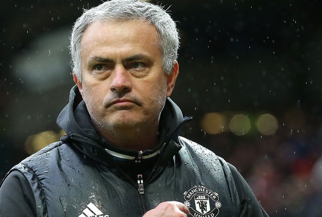 Đánh bại Chelsea, Mourinho lập cột mốc đáng nể HLV Jose Mourinho.