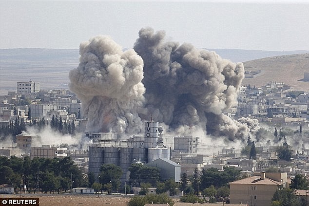 Nếu Triều Tiên tiếp tục thử tên lửa, Mỹ sẽ phản ứng thế nào? Mỹ không kích Syria hồi tháng 4 như một lời cảnh báo tới Triều Tiên nếu họ vượt qua lằn ranh đỏ. Ảnh: RT