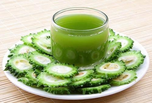 Nước ép khổ qua hỗ trợ điều trị ung thư, giải độc gan Ảnh minh họa: Internet
